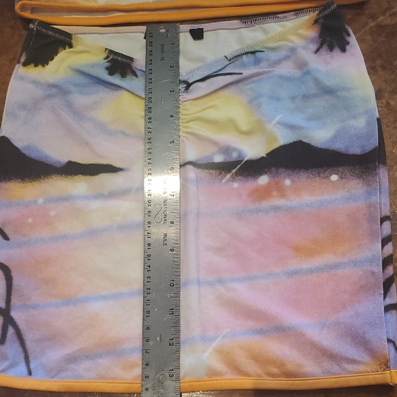 Sunset Print Halter Top and Skirt Set - Picture 6 of 11